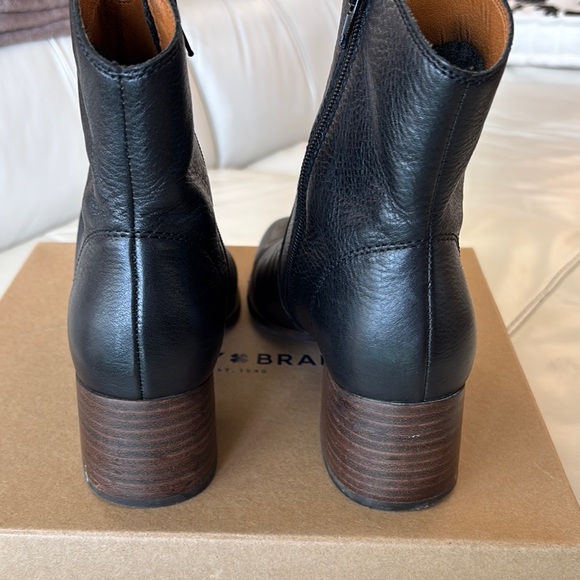 Lucky Brand Black Ankle Booties with Side Zipper - Picture 6 of 6
